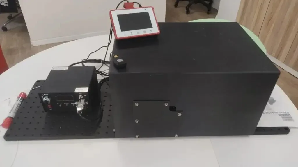 IZAK fiber transmission tester for high-power lasers